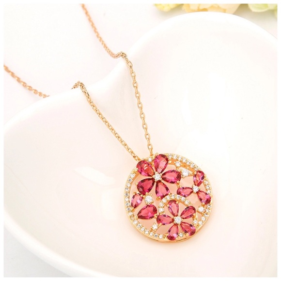 Swarovski Crystals The Aasta Necklace - Picture 5 of 5